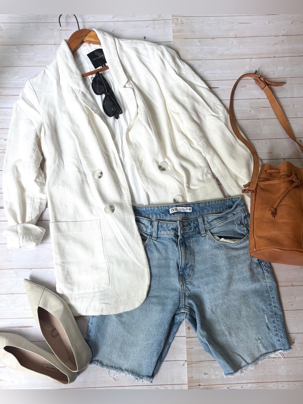 Dynamite linen blend fluid blazer